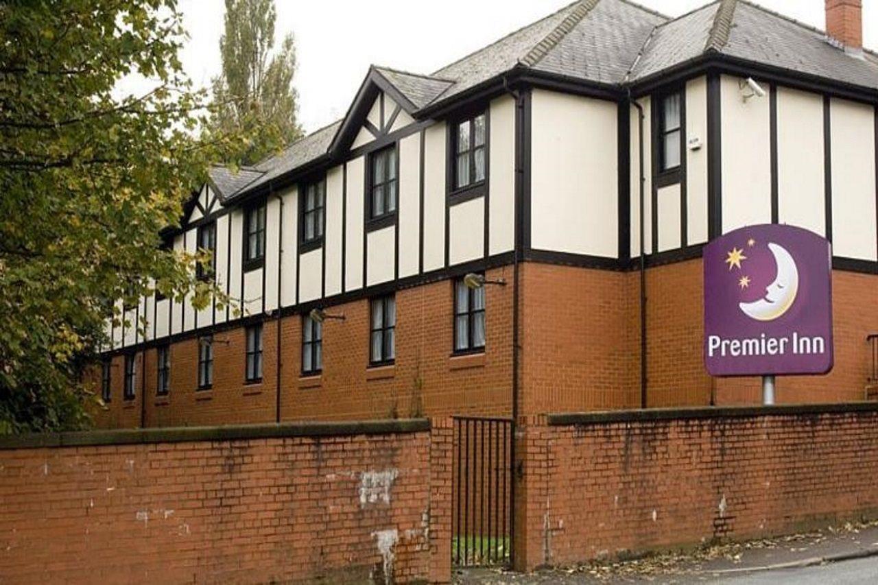 Premier Inn Manchester - Swinton Swinton  Dış mekan fotoğraf